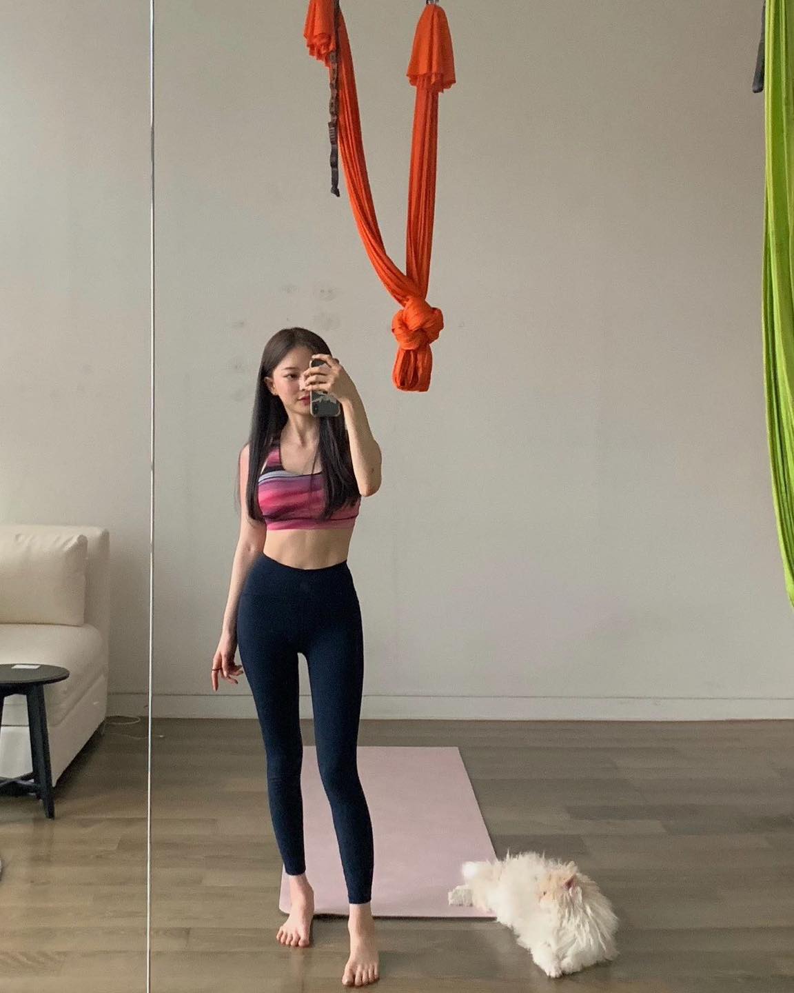 겨울 추천 운동@플라잉요가🧘🏻‍♀️ 이미지