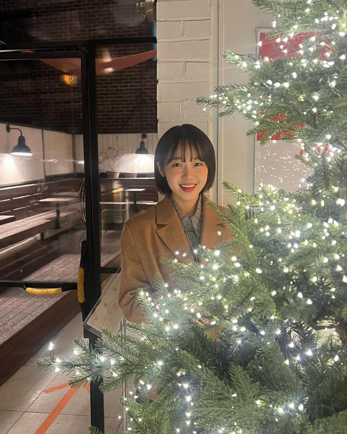 겨울엔 깔끔한 똑단발@어때🖤 이미지