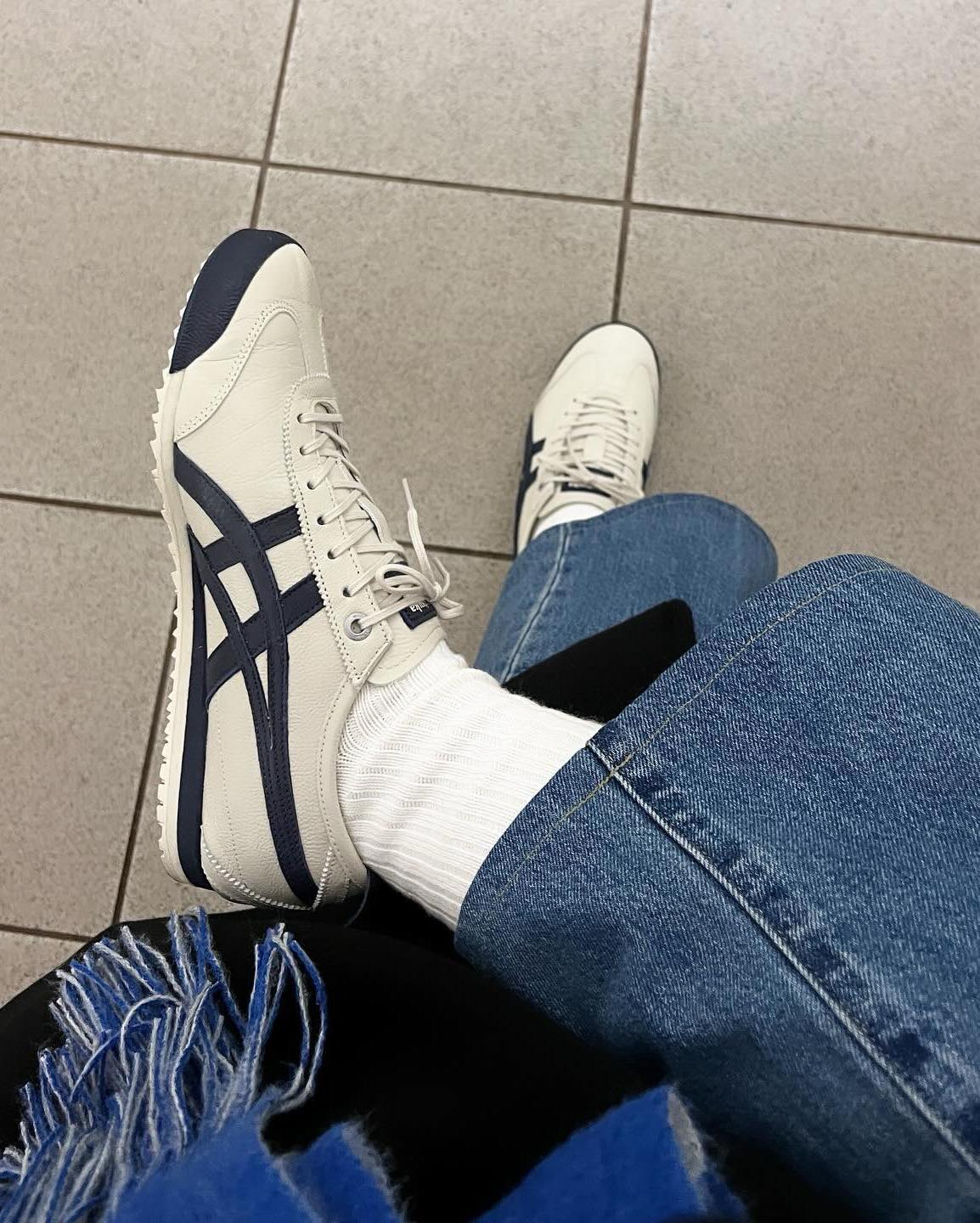 만능 코디템👟오니츠카타이거🤍 이미지"
