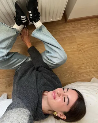 그레이 니트는 청바지랑👖🩶 이미지