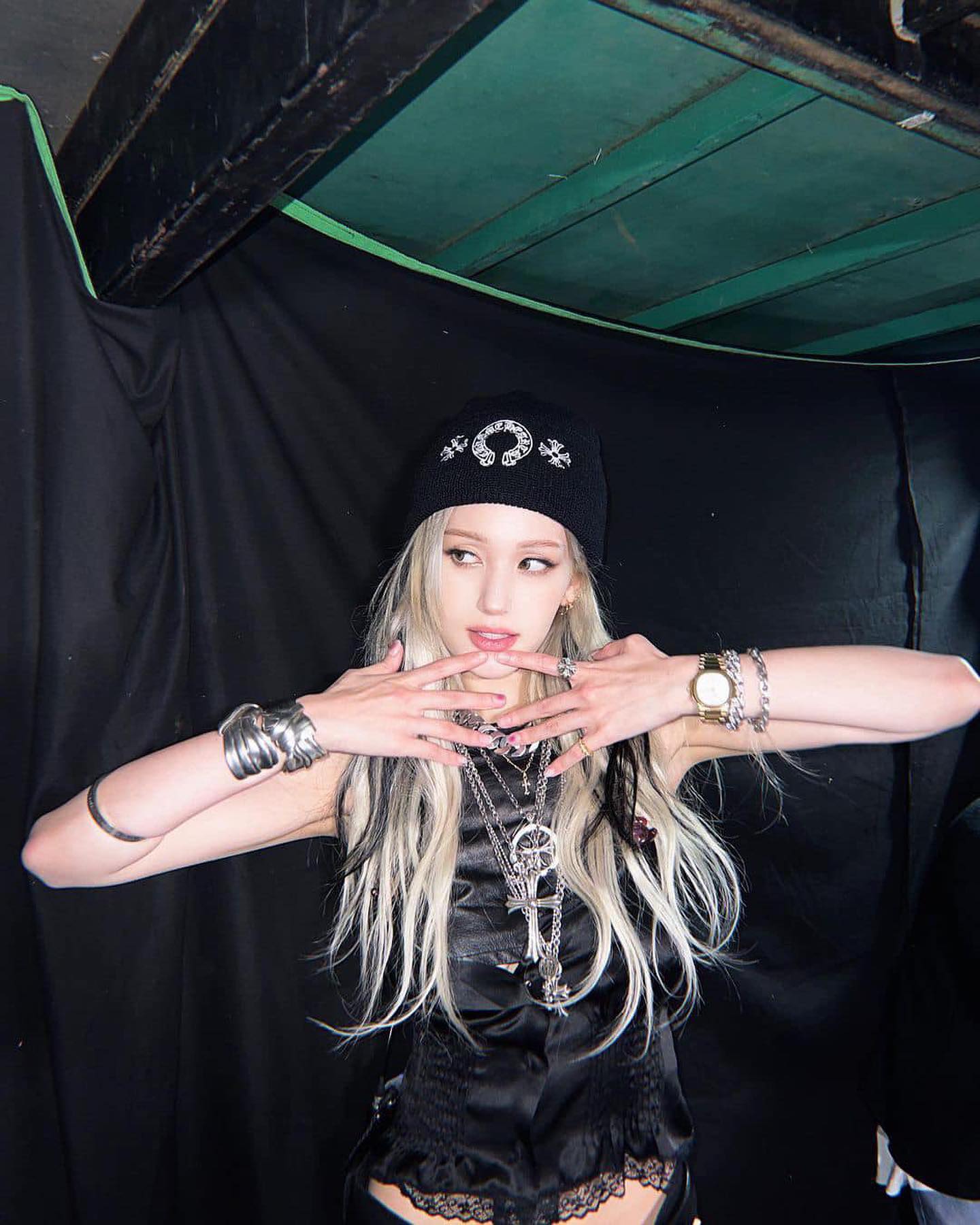 힙한 손민수템 크롬하츠 비니🖤 이미지
