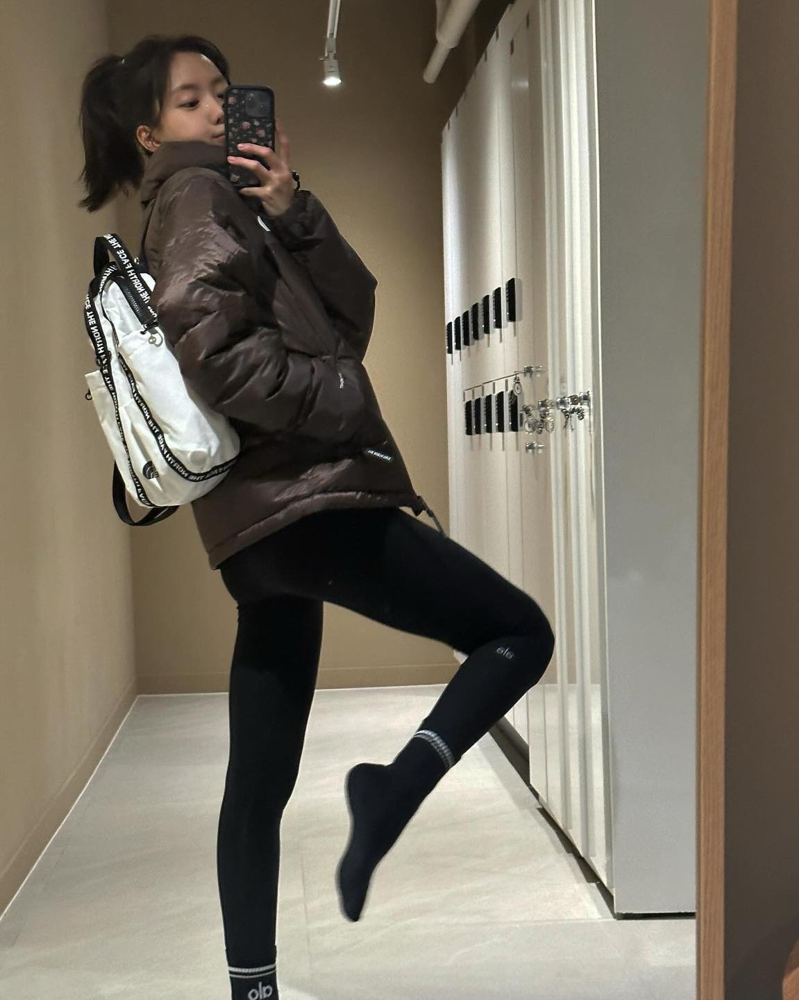 겨울철 레깅스코디 이렇게🖤❤️ 이미지5