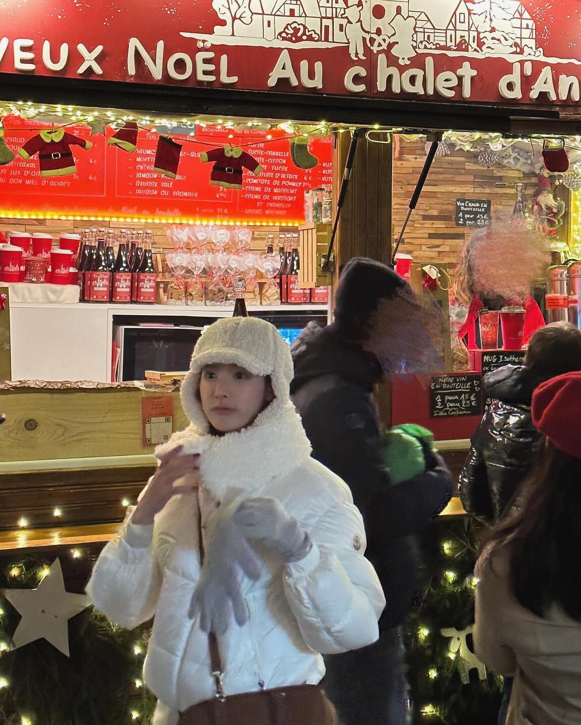 셀럽들 기본픽이요❄️몽클패딩 이미지5
