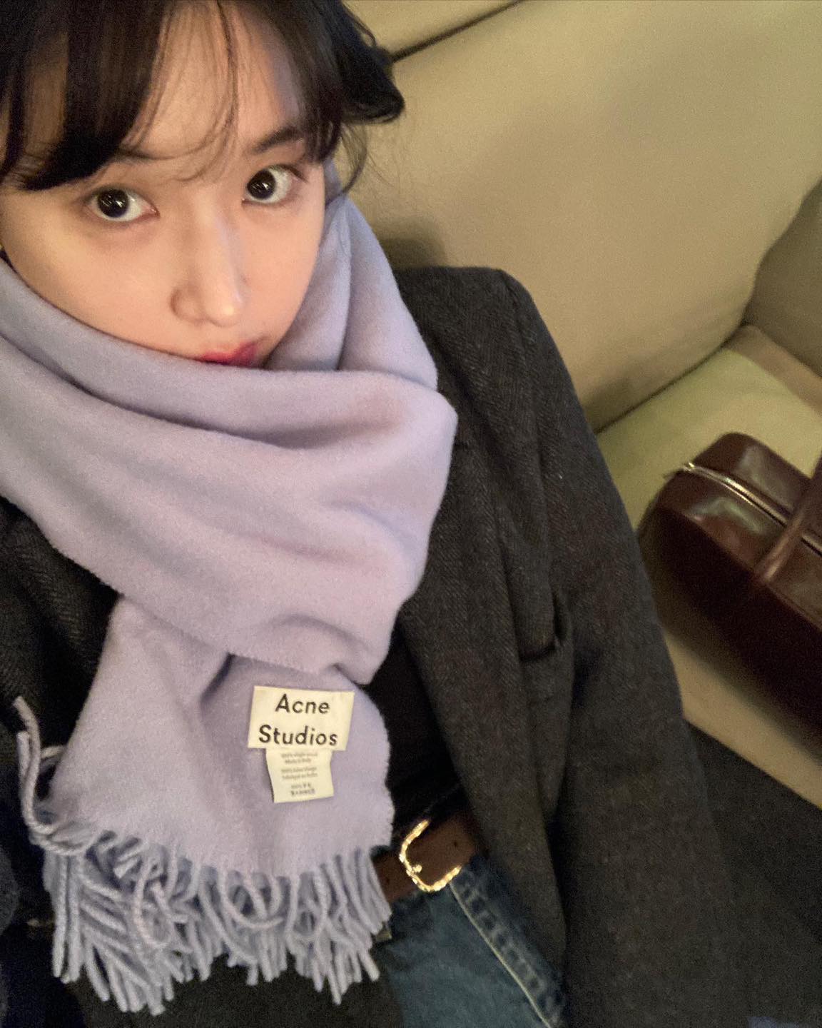 아크네 머플러🧣아직도 고민중🤷‍♀️ 이미지