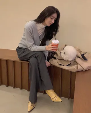 코트 속 레이어드🩶가디건+목폴라 이미지