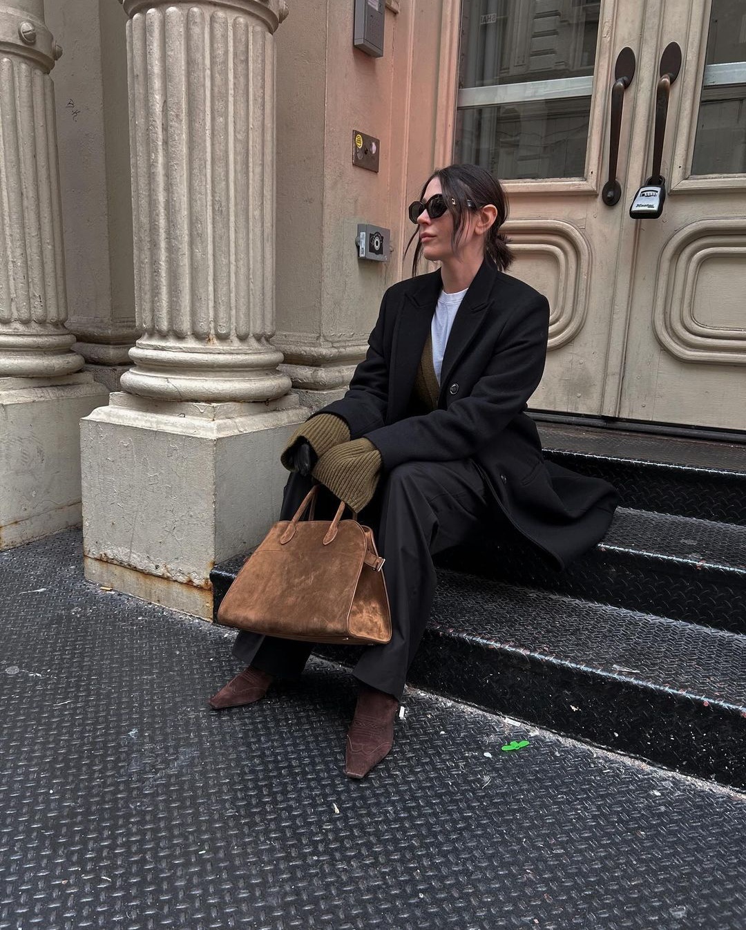 요즘 언니들 픽🧳더로우 마고백🖤 이미지9