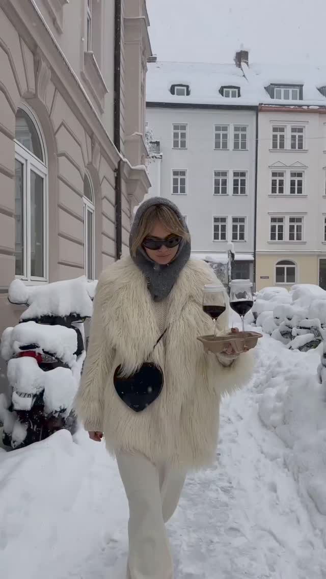 눈 올 때 감성은 이런것🍷🍷@모여 이미지