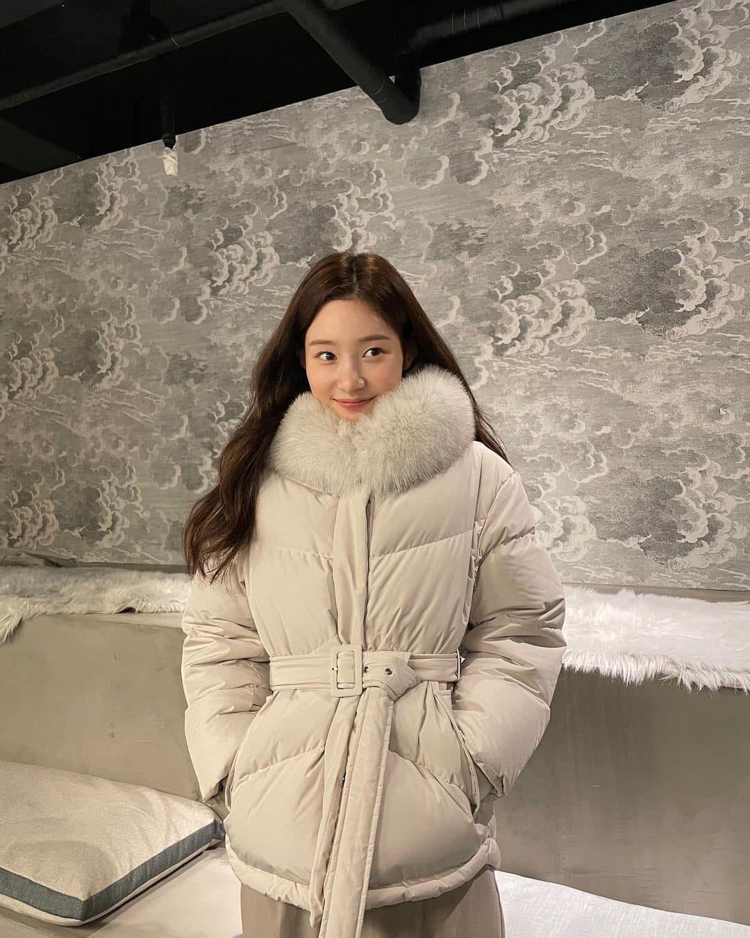 고급미 더하는 퍼 패딩🩶🤍 이미지