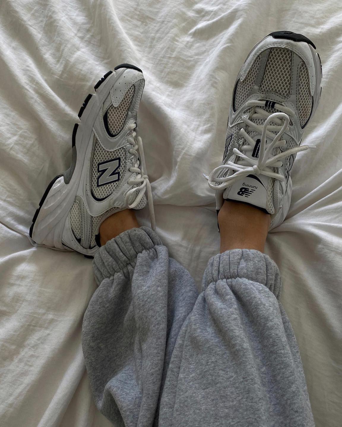 캐주얼 코디 꿀템🍯👟뉴발 530 이미지