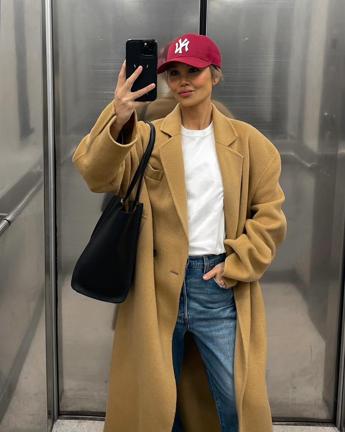 달달한 카멜코트는 이렇게💛🖤 이미지