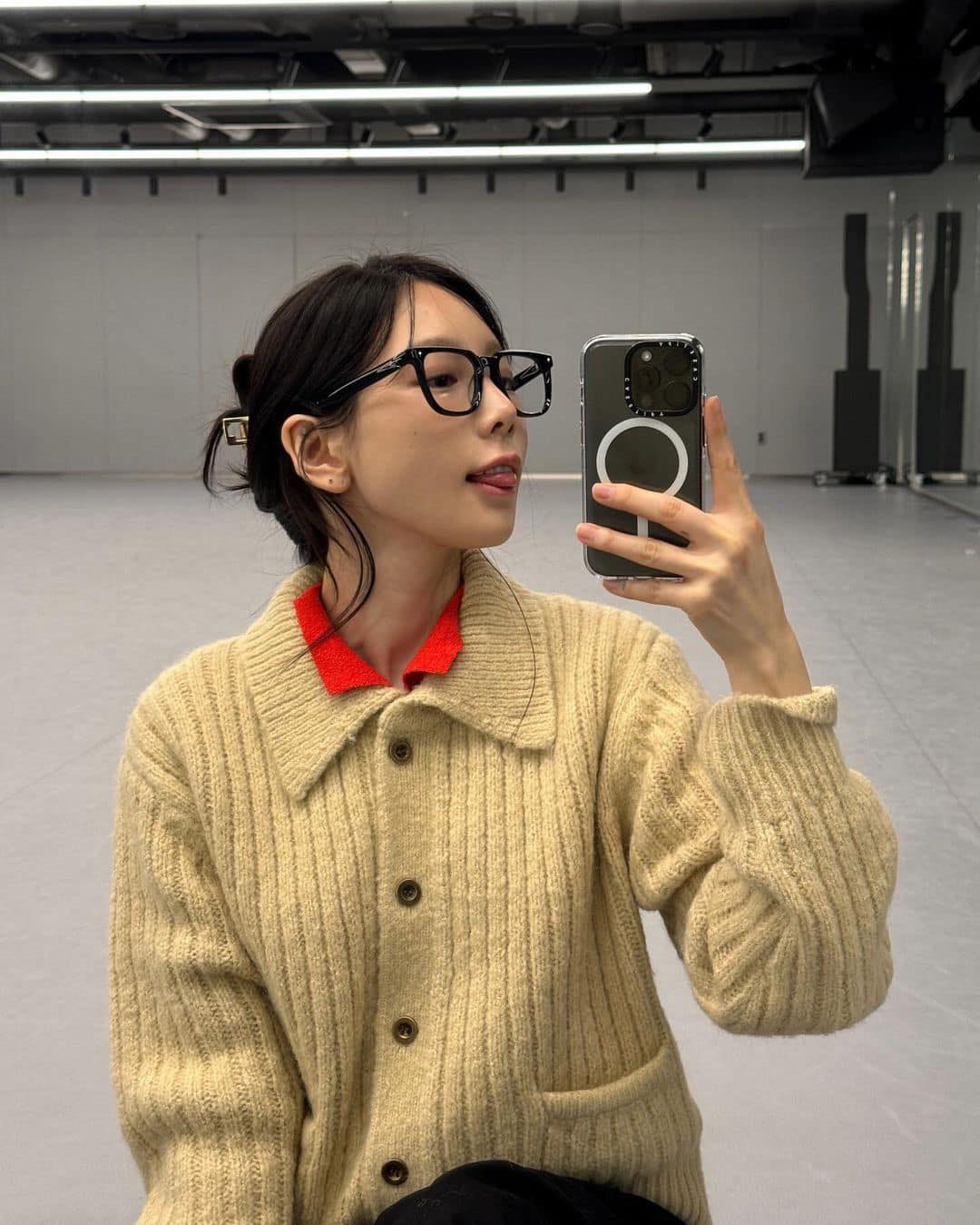 깔끔단정 카라니트👔🧶@입자 이미지1