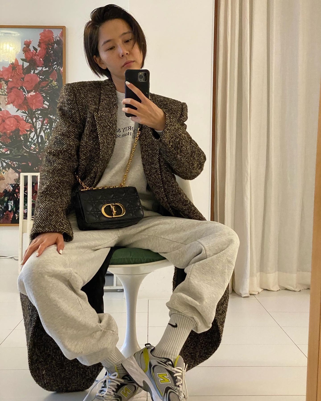 꾸안꾸 맨투맨🩶 @스포티앤리치 이미지