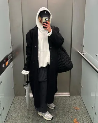 코트안에는 후드 입어야해😎🖤 이미지