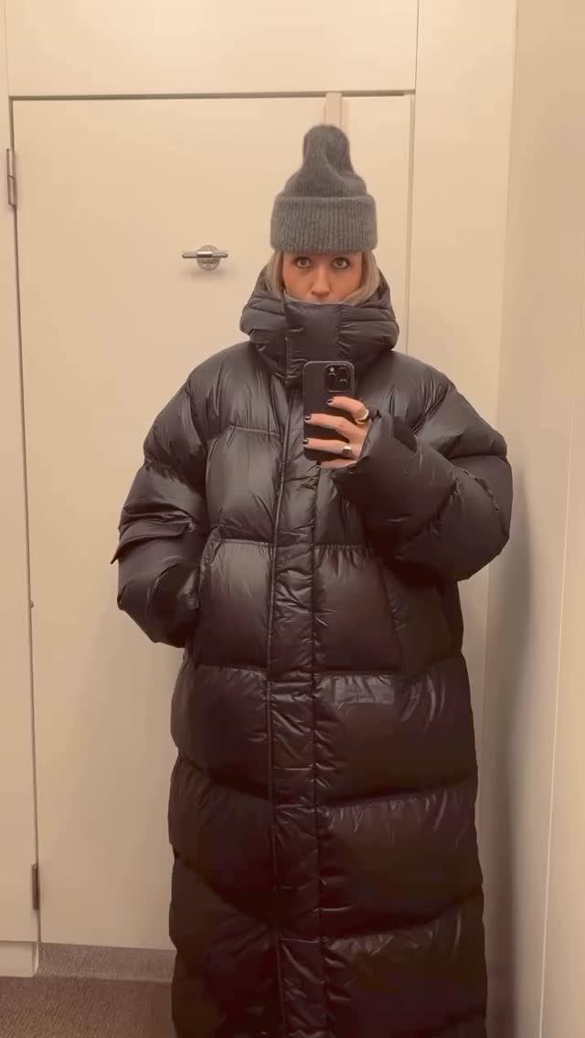 요즘 다시 너무 추워..❄🖤롱패딩 이 정도 길이 되야할 듯 이미지