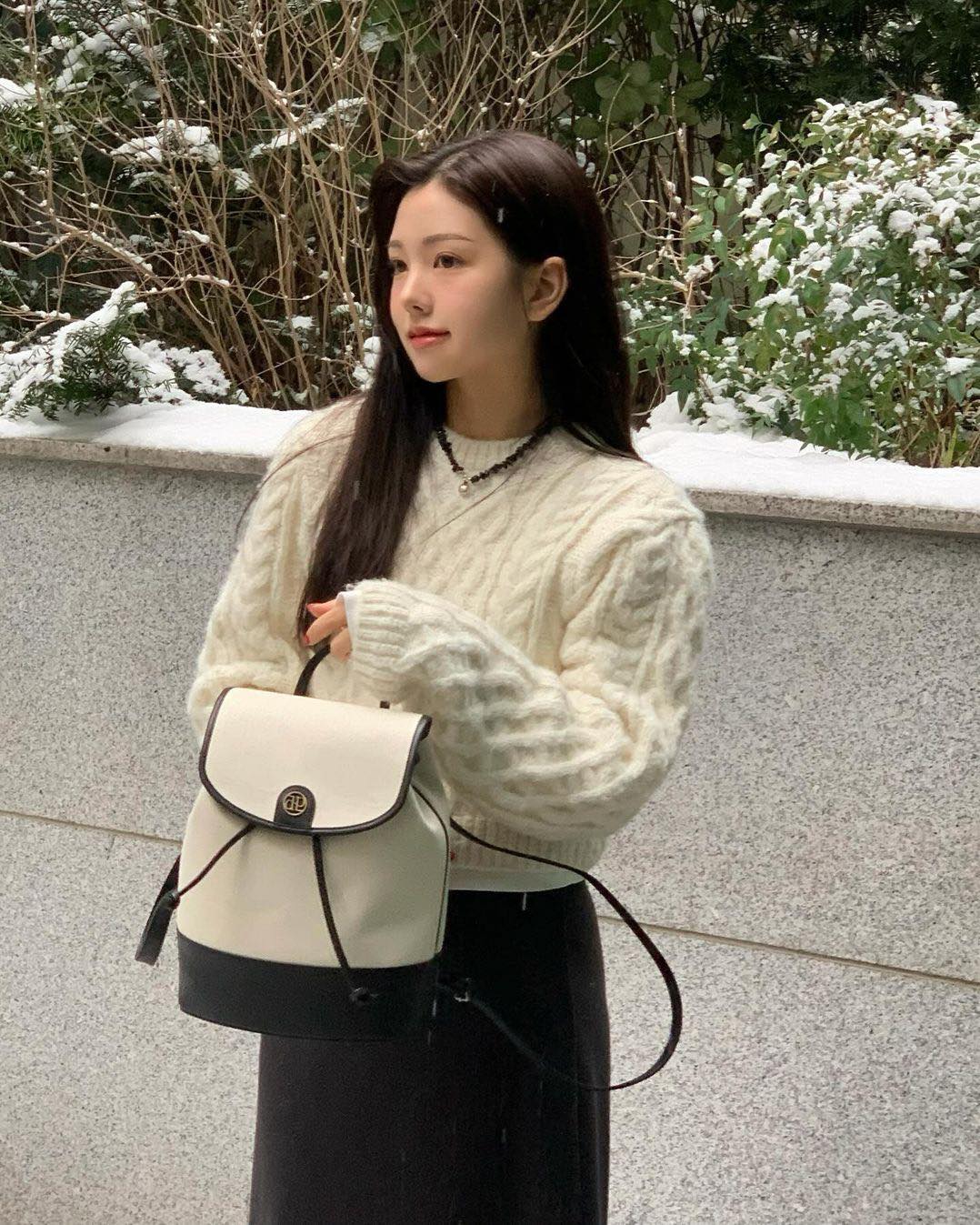 정원언니 겨울 데일리 백팩🤍🖤
데일리 가방으로 찰떡✔️🎒@드파운드 타운백 #광고 이미지7