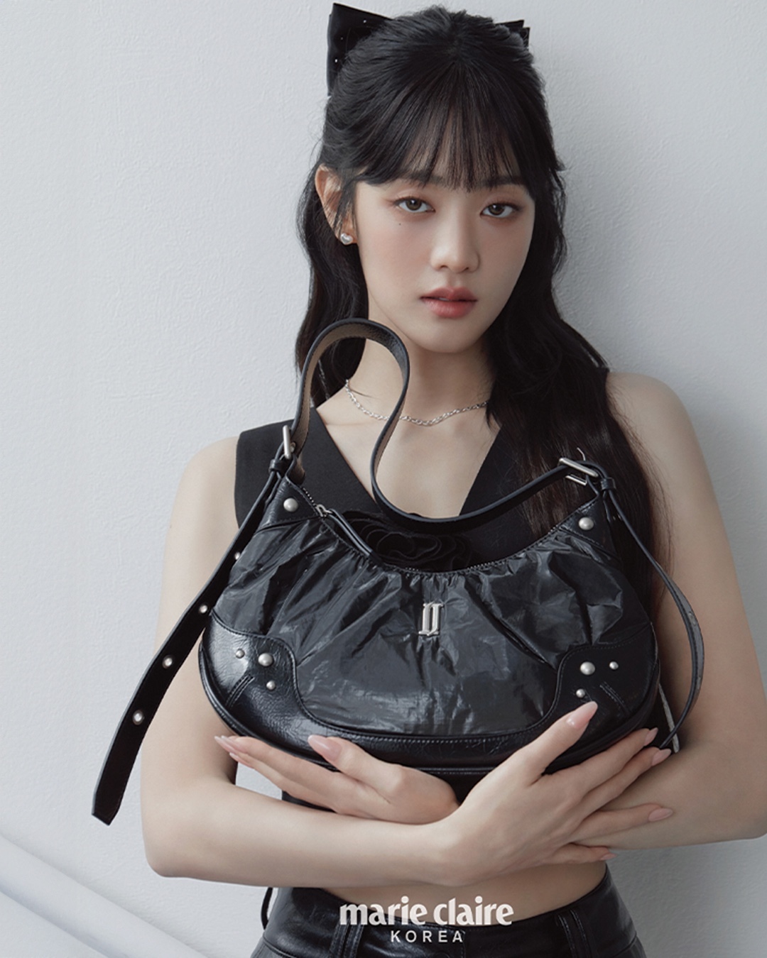 Wife로 컴백한 미연&민니🩰​
발레코어부터 시크언니룩까지👜🩷가방 포인트 @참고 #광고​ 이미지6
