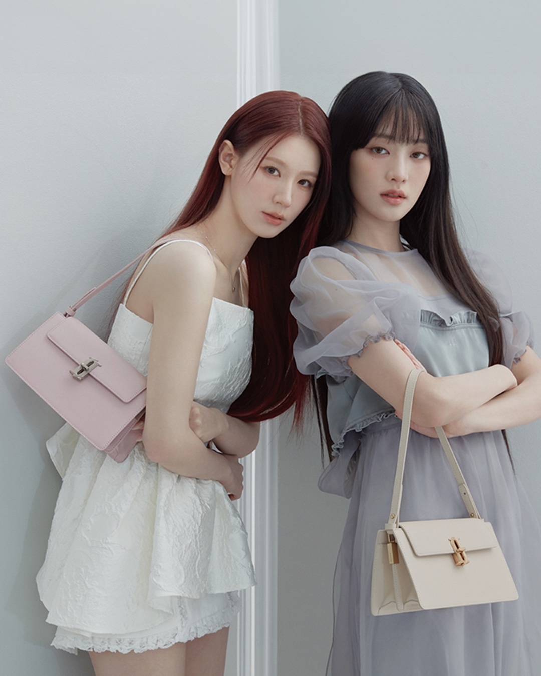 Wife로 컴백한 미연&민니🩰​
발레코어부터 시크언니룩까지👜🩷가방 포인트 @참고 #광고​ 이미지7