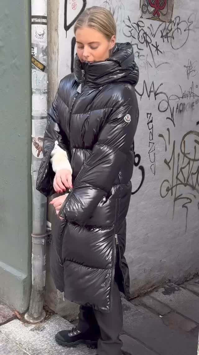 이런 날씨 몽클 롱패딩🖤하고싶어 이미지