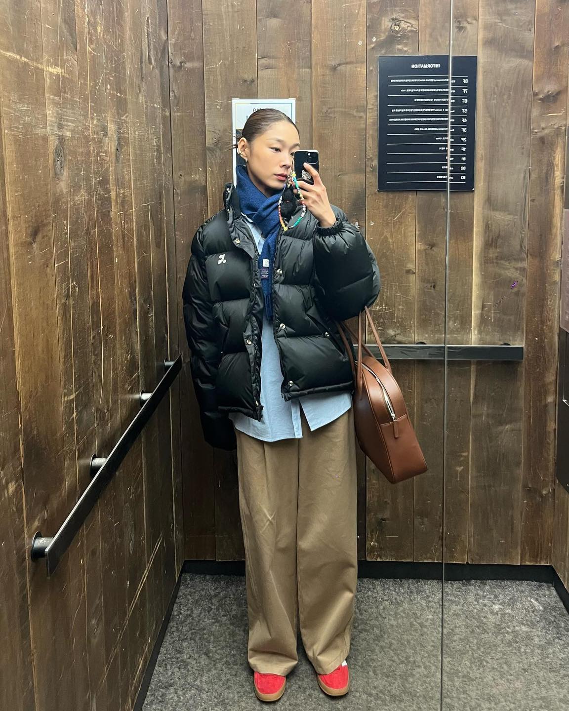 패딩에 목도리까지 필요한 날씨🥶 이미지3
