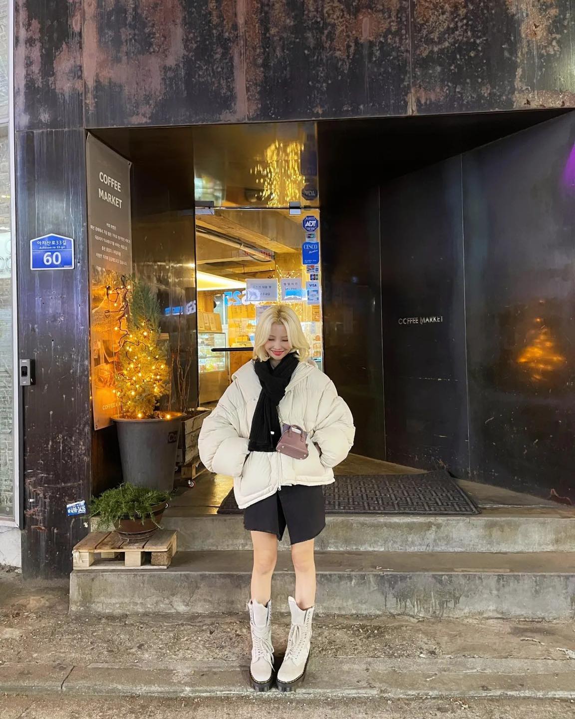 패딩에 목도리까지 필요한 날씨🥶 이미지7