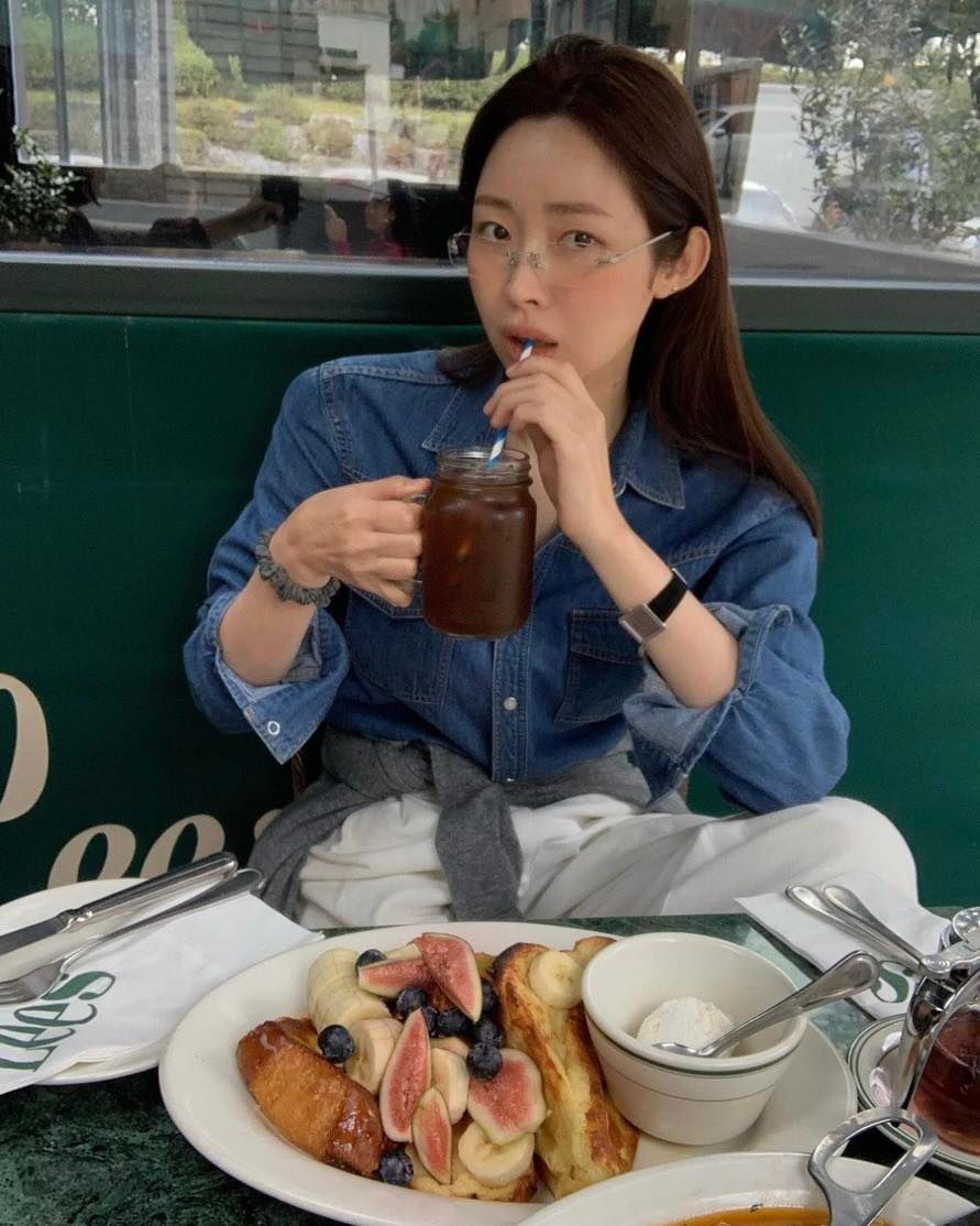 너드미에는 @무테안경🤓✔️
찐따 안경 아니고요👩🏻‍🏫 긱시크 트렌드를 완성시켜 줄 아이템👓 이미지2