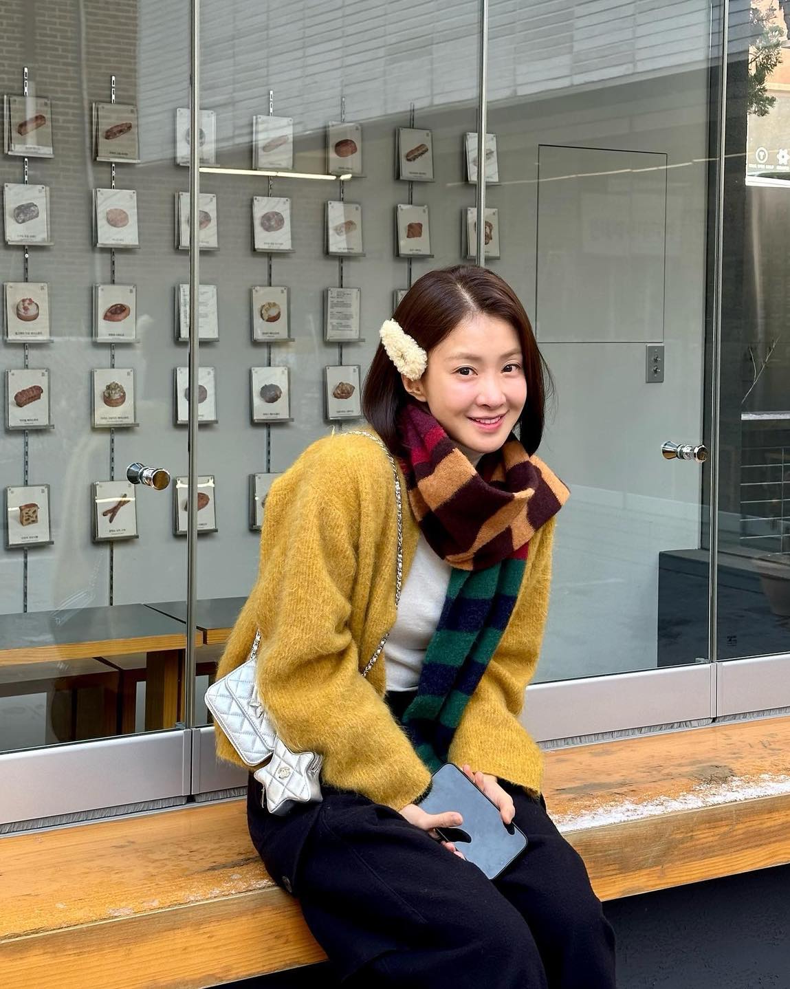 반짝 반짝 영롱 그 자체..😍 
24 Cruise 샤넬 스타 코인 플랩백⭐️ @갖고싶다🤍 이미지