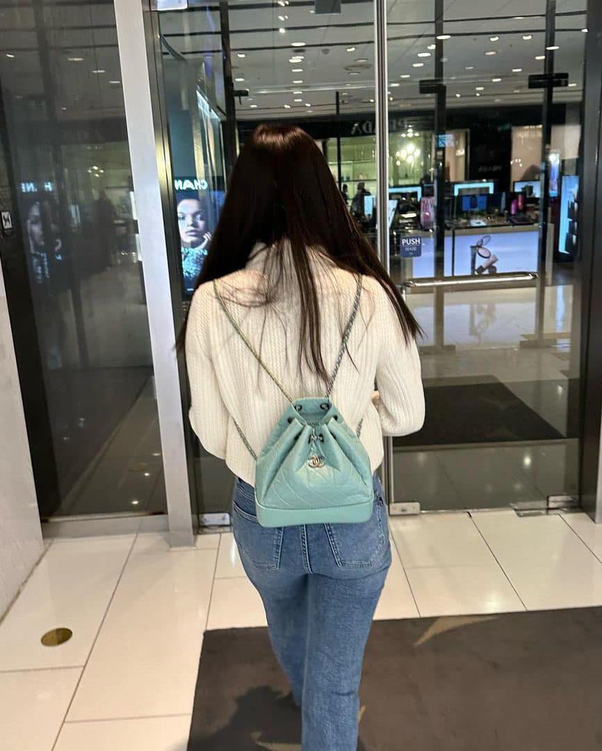 가볍게 메는 샤넬 가브리엘🖤🎒 이미지"