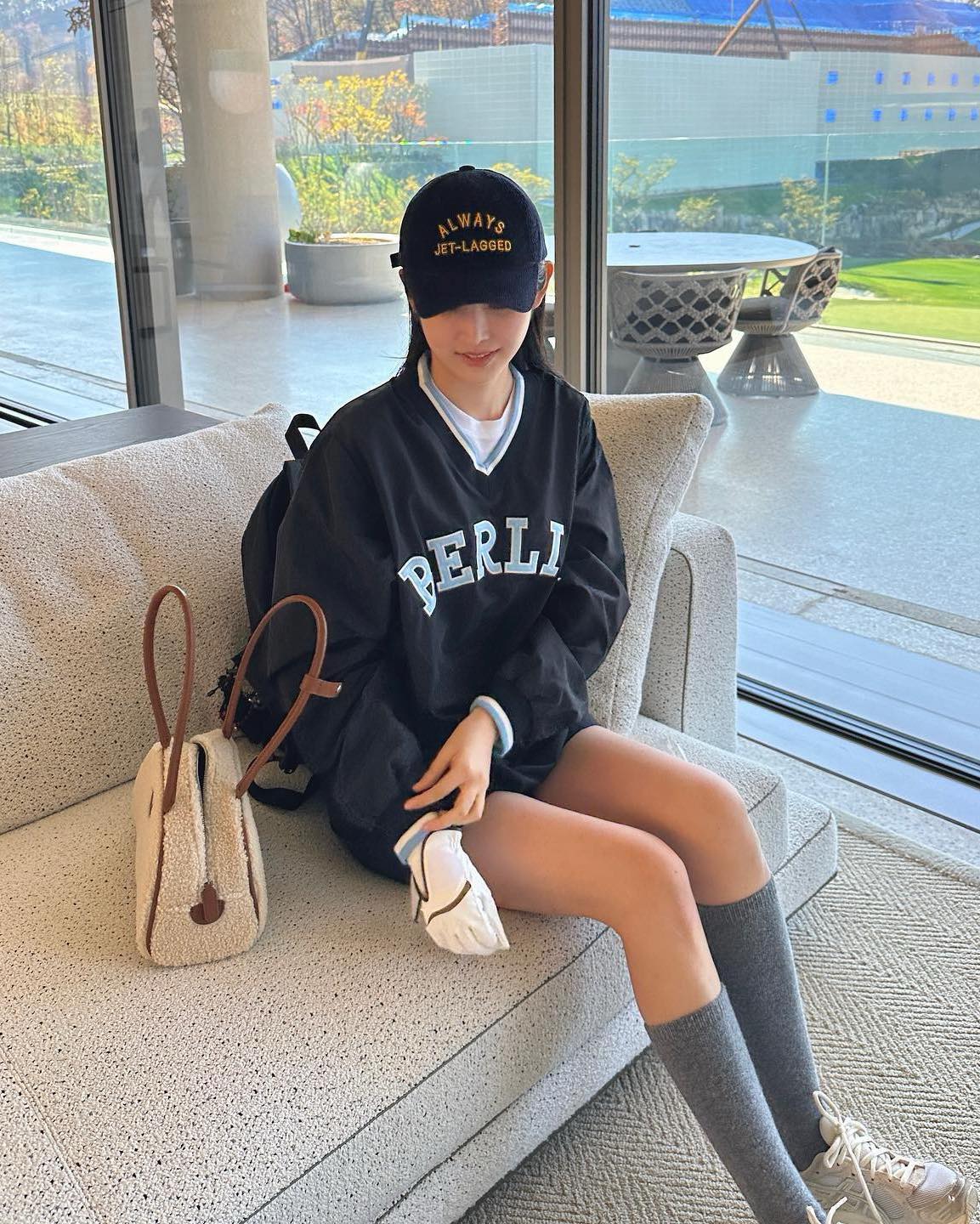 회색 니삭스로 이쁘게 입는법🧦🩶 이미지10