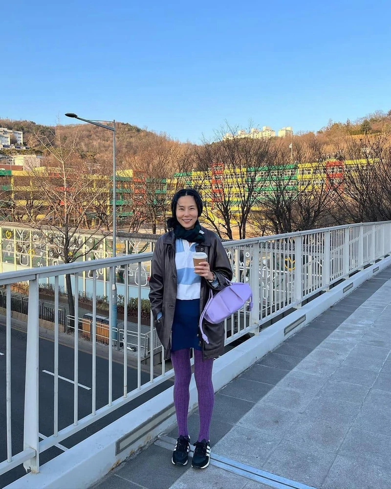 너드미 정석템👩🏻🏫🏇폴로셔츠 코디 이미지4