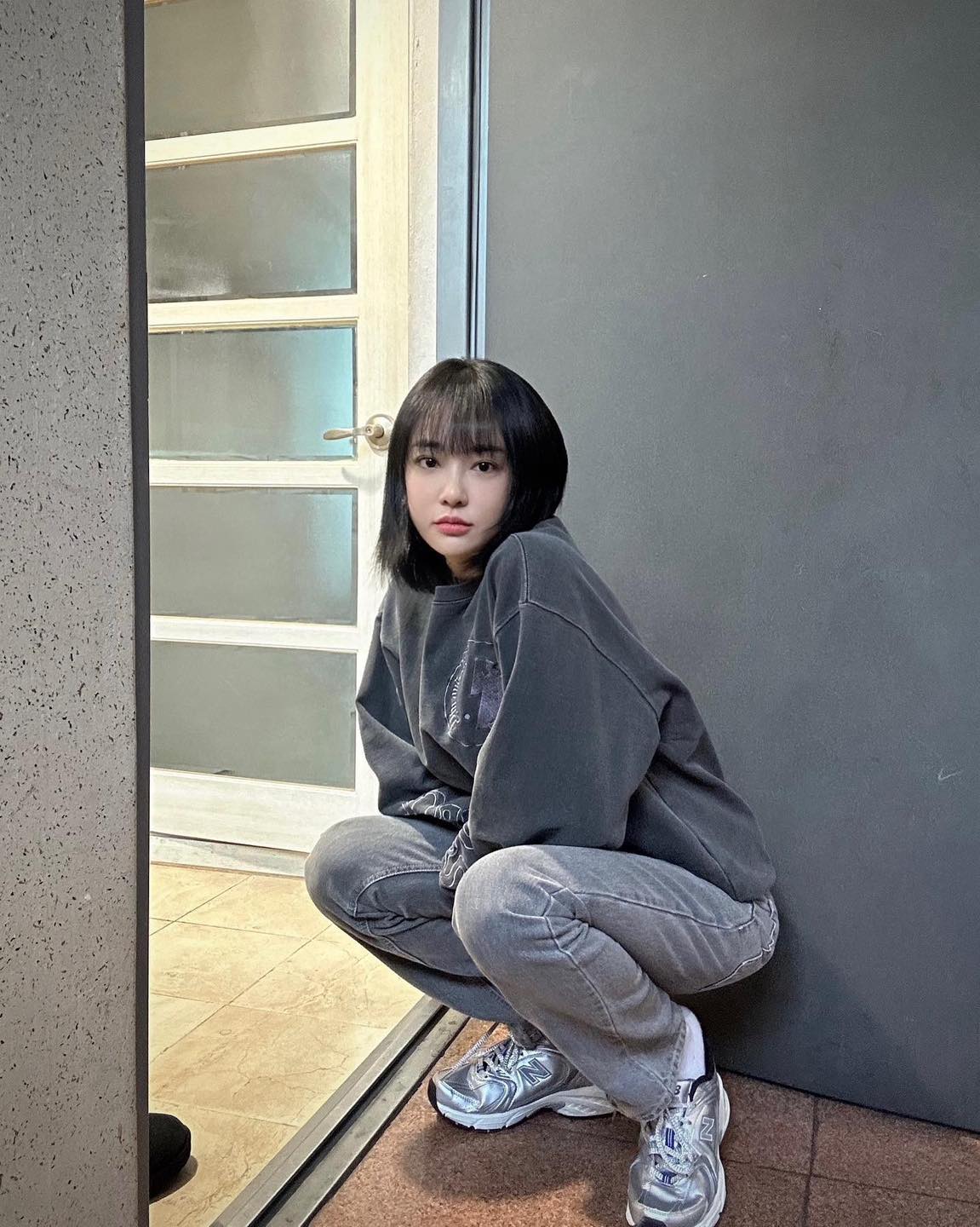 역시 뉴발 그레이가 클래식👟🩶 이미지3