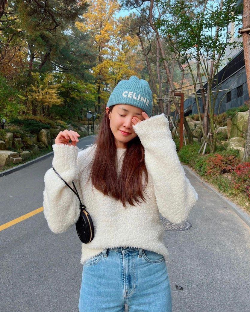 깔끔한 꾸안꾸템🤍@셀린느 비니 이미지