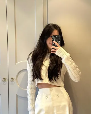청순미 문가영🤍화이트 니트 코디 이미지