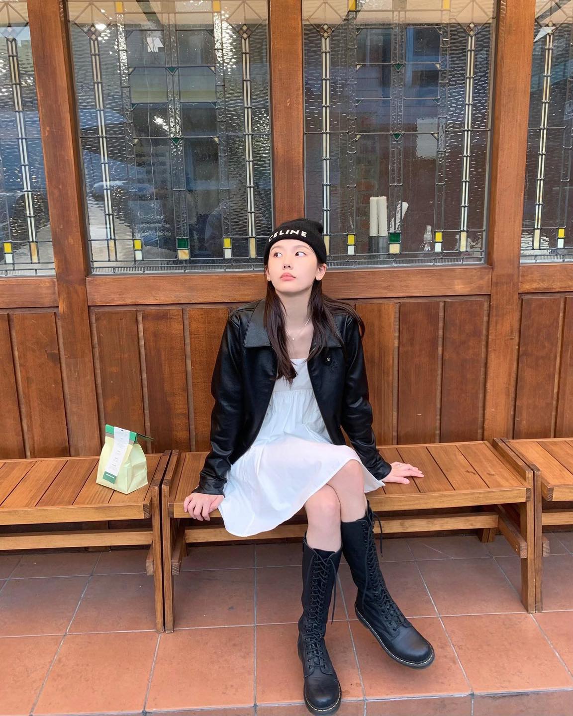 깔끔한 꾸안꾸템🤍@셀린느 비니 이미지