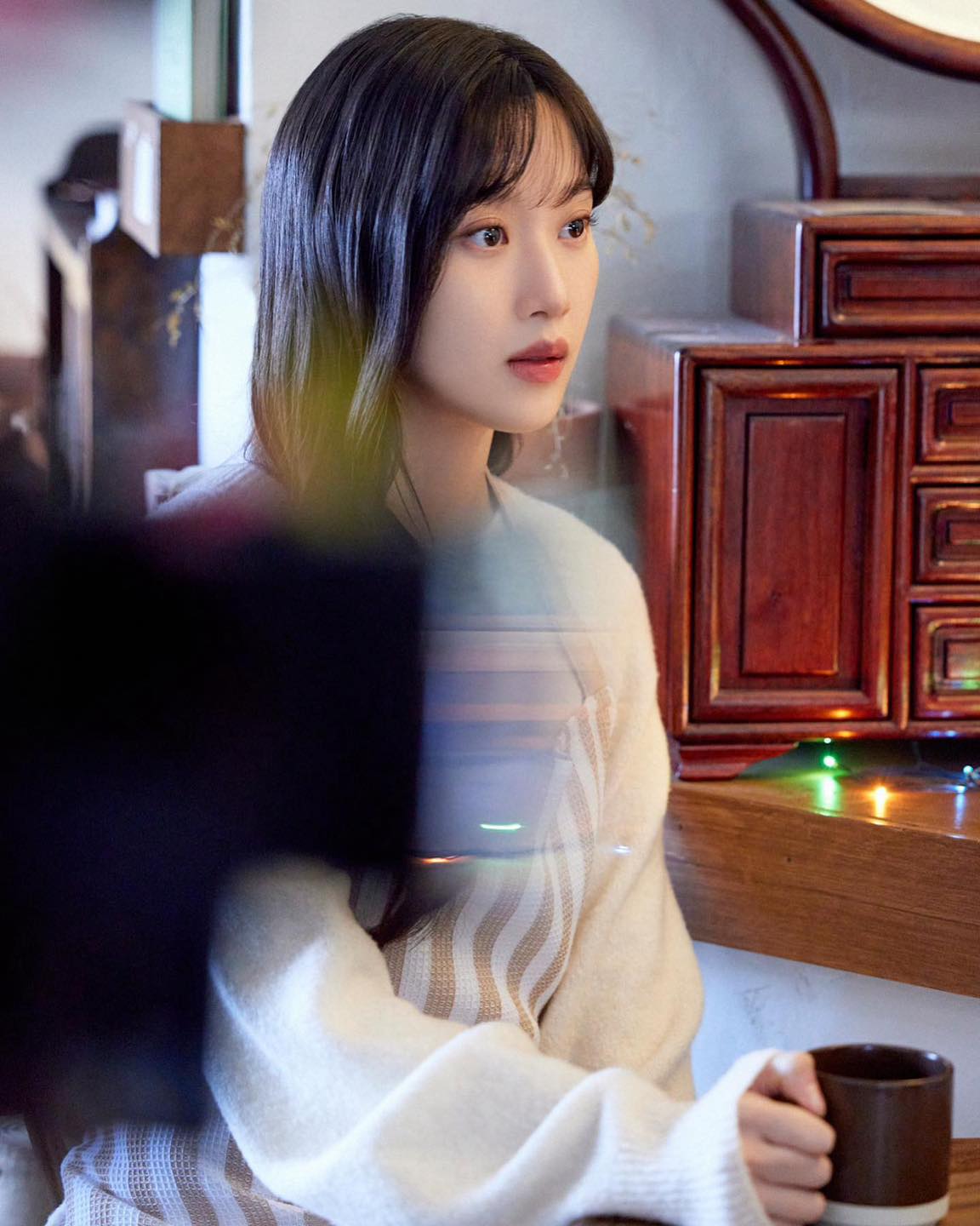 청순미 문가영🤍화이트 니트 코디 이미지5