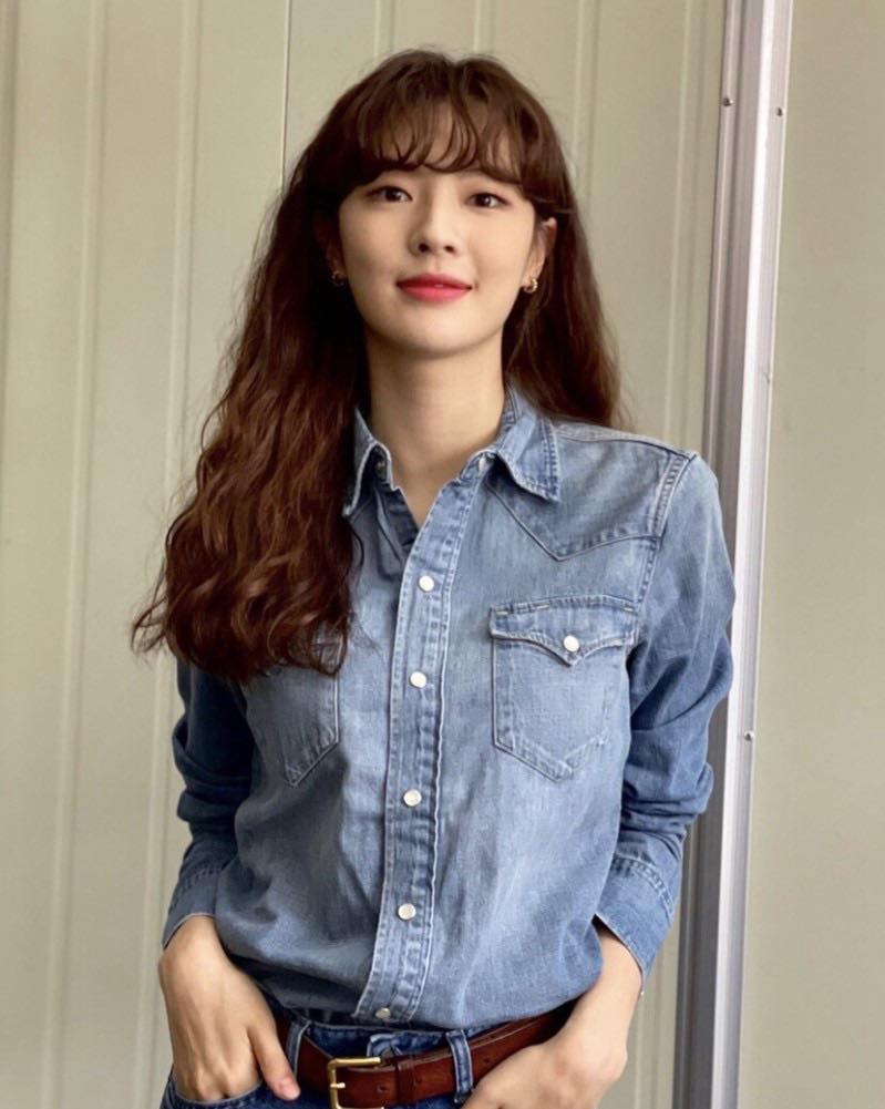 올봄엔 슬림진으로 청청코디👖💙 이미지"
