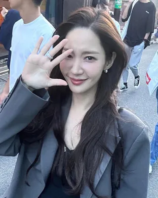 민영언니로 미리보는 봄출근룩👩🏻💼 이미지