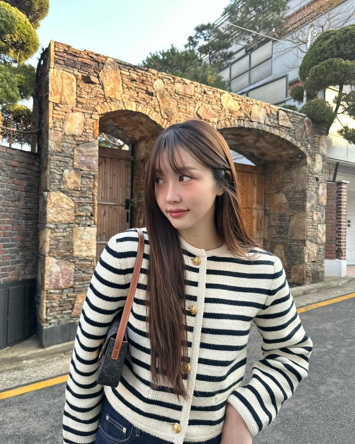 단정한 봄 스트라이프 가디건🖤🤍 이미지
