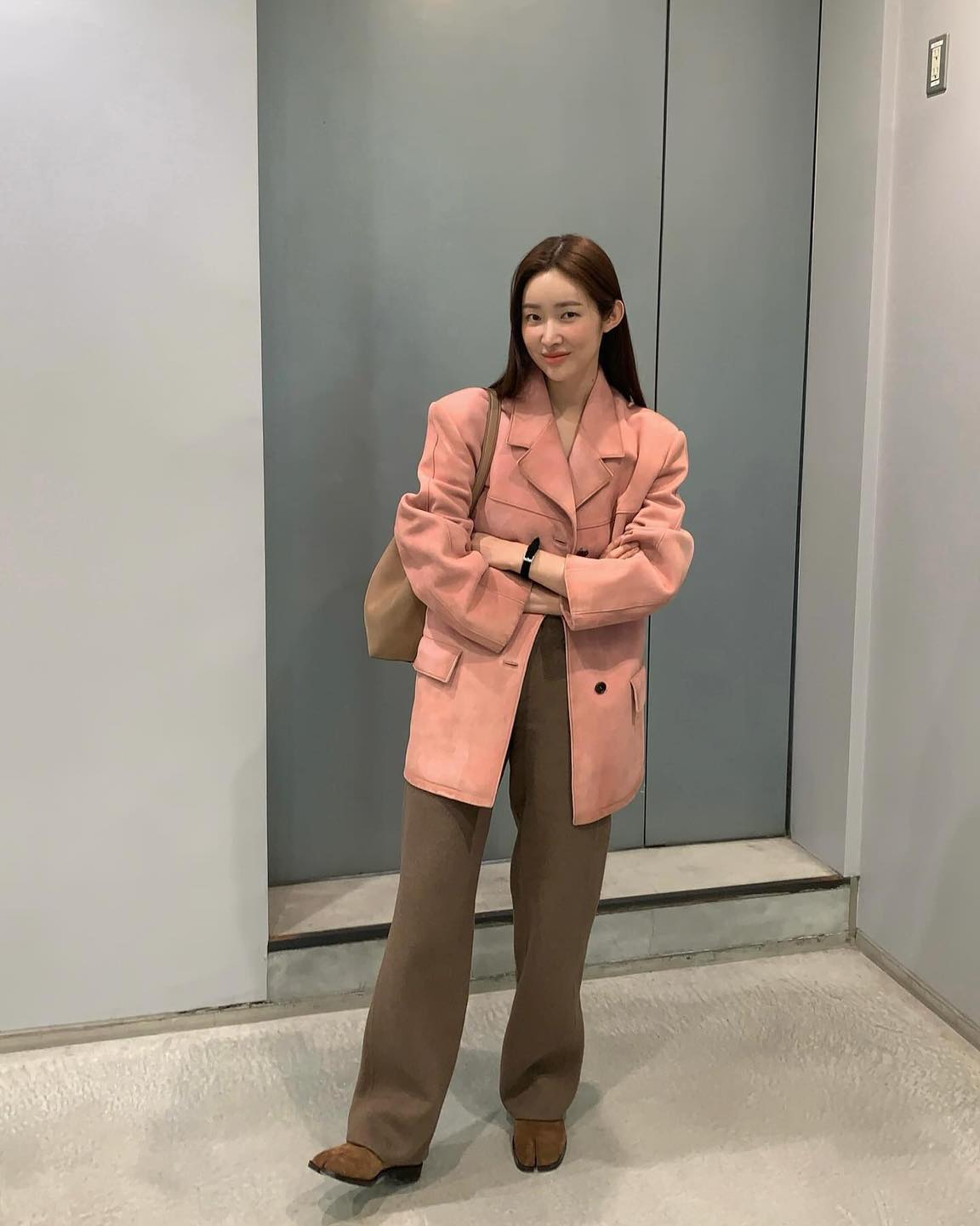 봄 트렌드🩰🤎@스웨이드 자켓 이미지