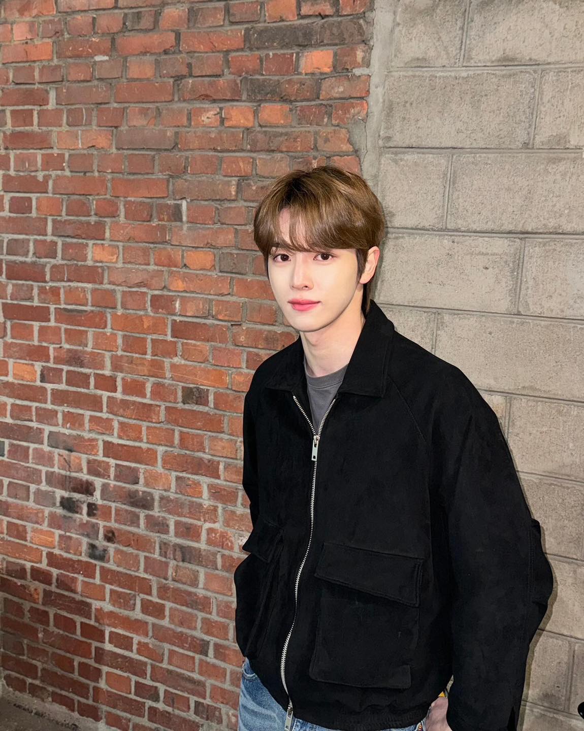 밤비 얼굴에 근육이 진수성찬🫢
라이즈 성찬🧡 등짝이 어떻게 문짝🤯 성찬아 나 여자가 되 이미지5