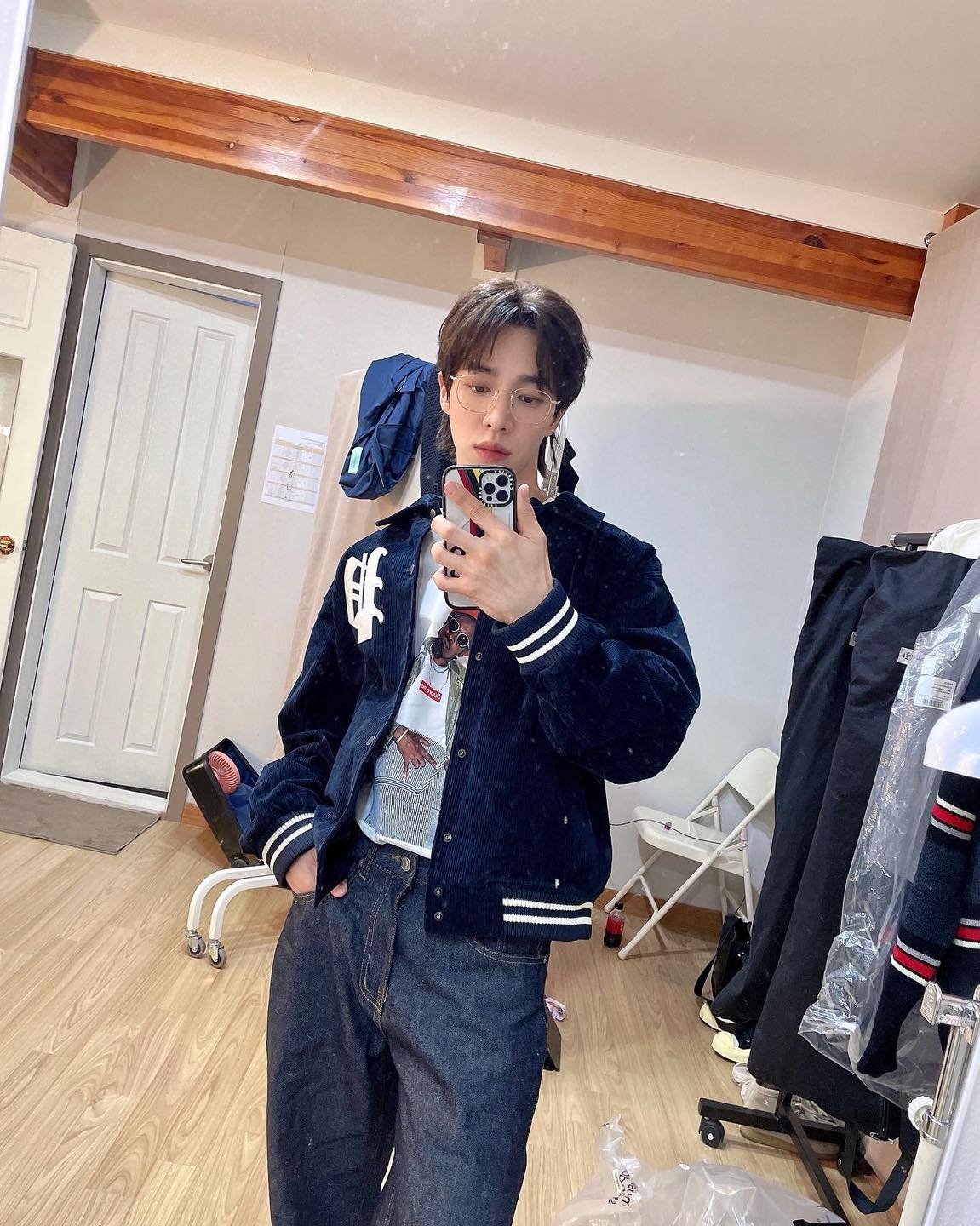 기광오빠야 내는 니 좋아한다고❤️‍🔥
이기광의 봄자켓룩💙 뭐 음악을 하셨던 분이니까 잘 입겠지🎤 이미지2