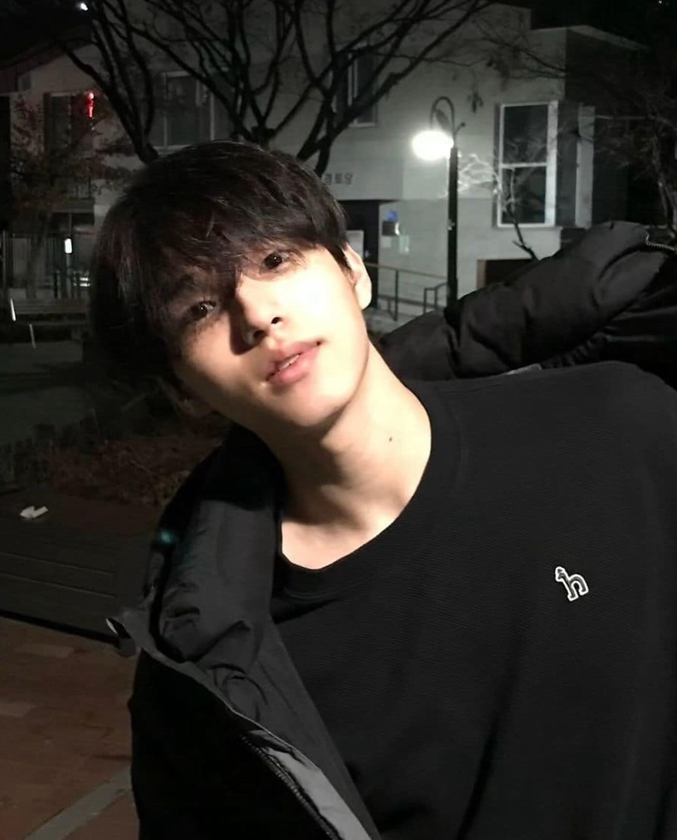 잘 커서 돌아온 해남이🖤@이진우
프듀 해남이가 이렇게 컸다고?🫢송강, 공유, 엘이 보이는 얼굴😍 이미지3