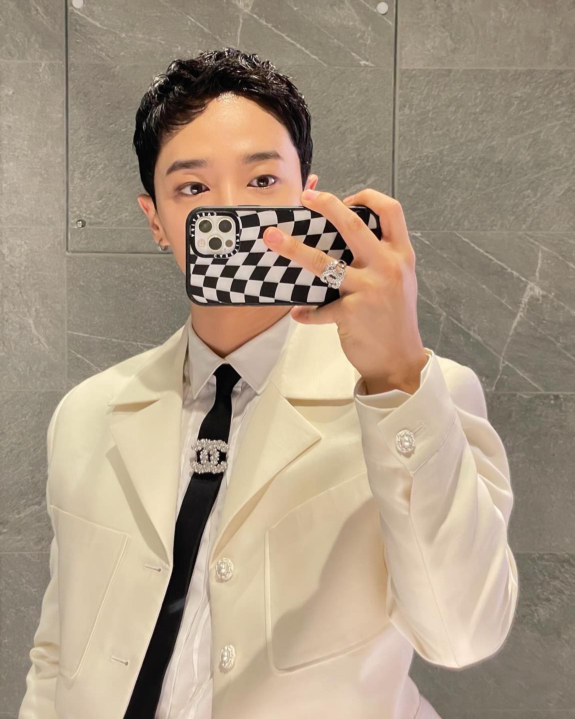 기광오빠야 내는 니 좋아한다고❤️‍🔥
이기광의 봄자켓룩💙 뭐 음악을 하셨던 분이니까 잘 입겠지🎤 이미지7