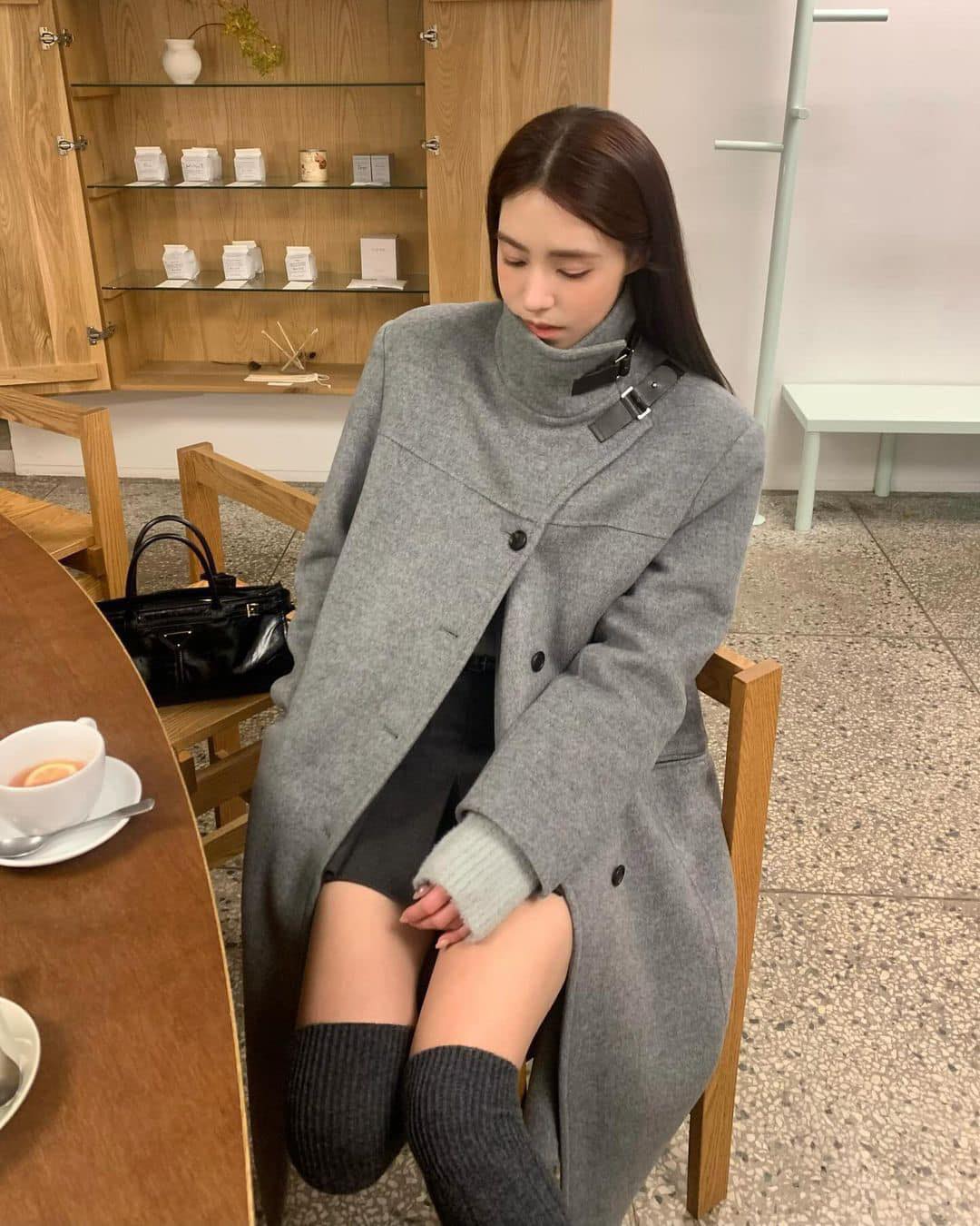 무심하게 깔끔차분 회색코트🩶 이미지7