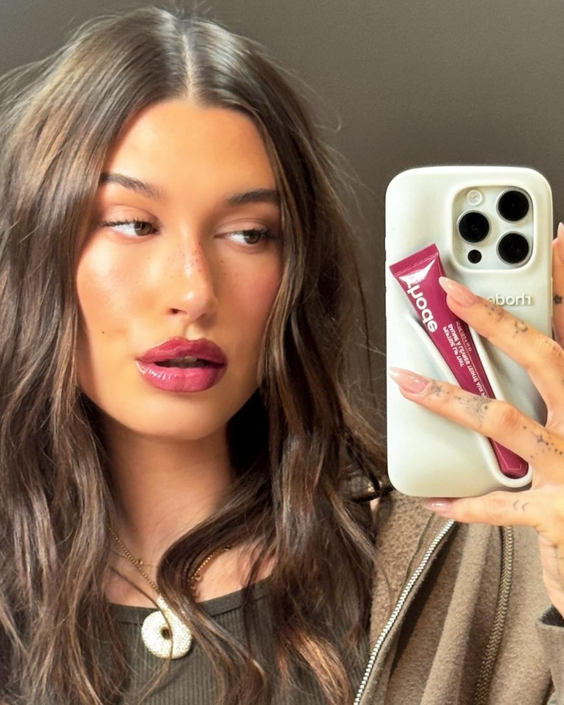 핫한 헤일리 폰케이스 rhode📱 이미지