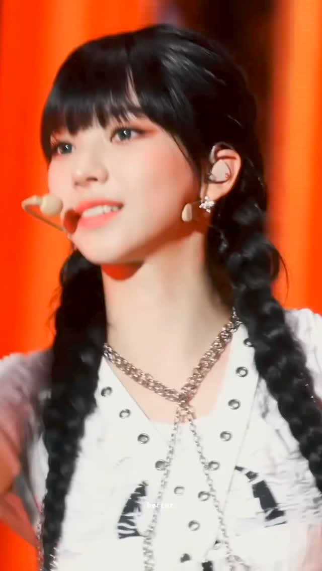 카리나는 진짜 AI가 아닐까...?🦋
말도 안되는 비주얼에 실력까지 완벽한 육각형 여돌🤍@완벽해 이미지