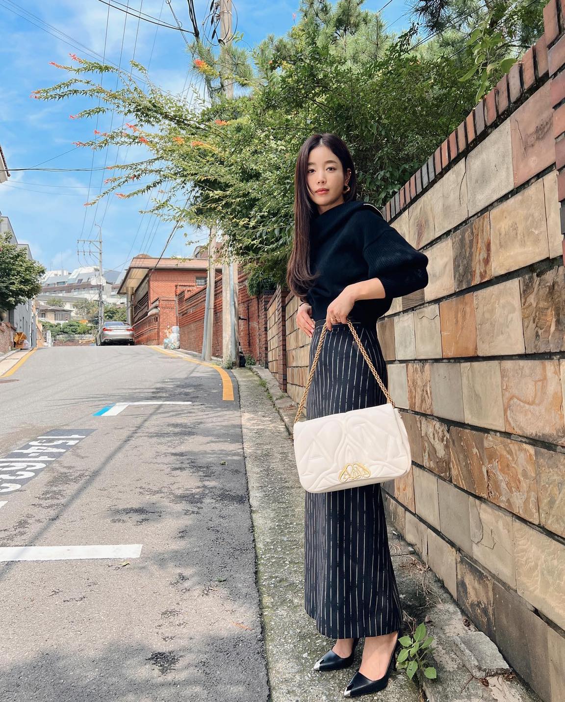 슬슬 하객룩 준비해야 할 때🌸
롱스커트로 봄 하객룩🤍결혼식 시즌 오기 전에 @준비해👏🏻 이미지