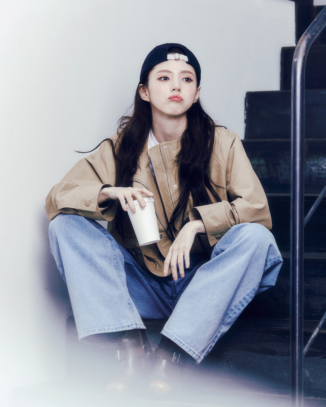 화보장인 한소희🤍🌸봄코디 참고​ 이미지4