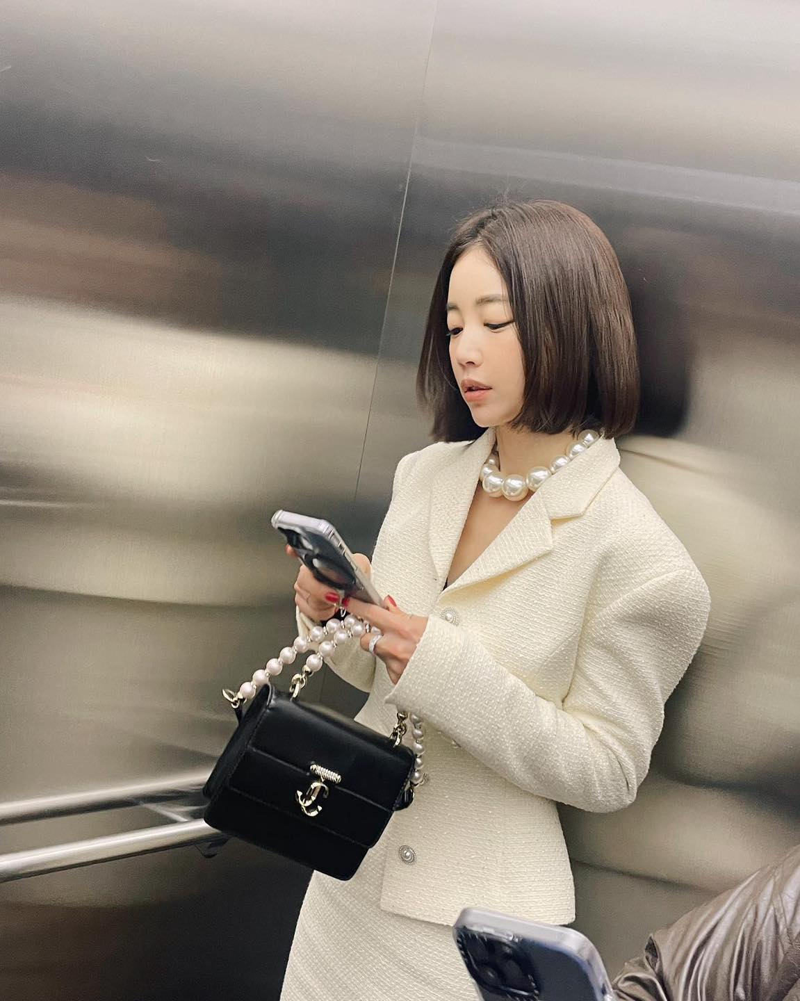 올봄 출근룩템🤍✨화이트 트위드 이미지