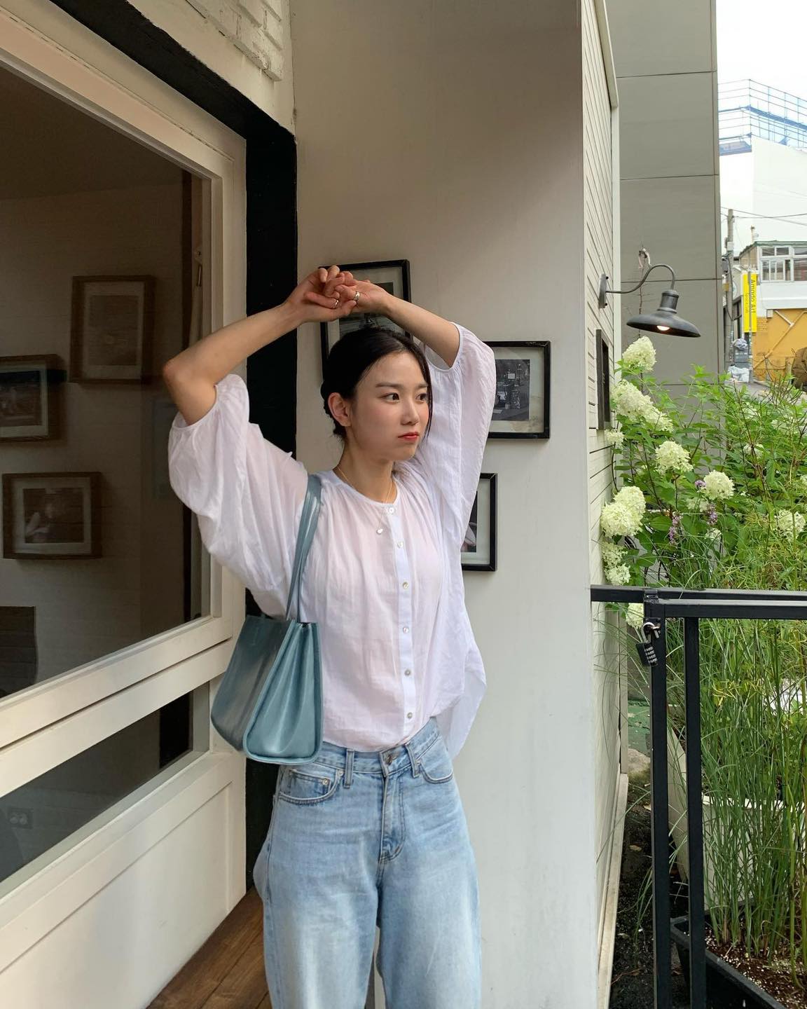 이쁜 봄조합🤍🩵블라우스+데님 이미지7
