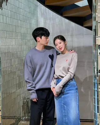 민영&주휘 커플니트👩❤️👨@예뻐❤️
갖고 싶은 로고 포인트🅰️ 아미 니트&가디건🧶봄까지 입기 좋아 이미지
